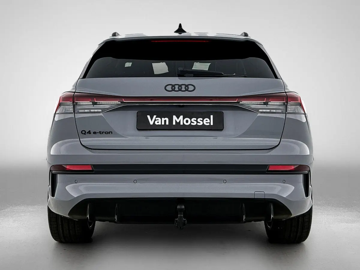 S edition performance 82 kWh 286 PK | Navigatie | Glazen Panoramadak | Adaptive Cruise Control | Privacy Glas | Optiek Pakket Zwart | Stoelverwarming | Trekhaak |