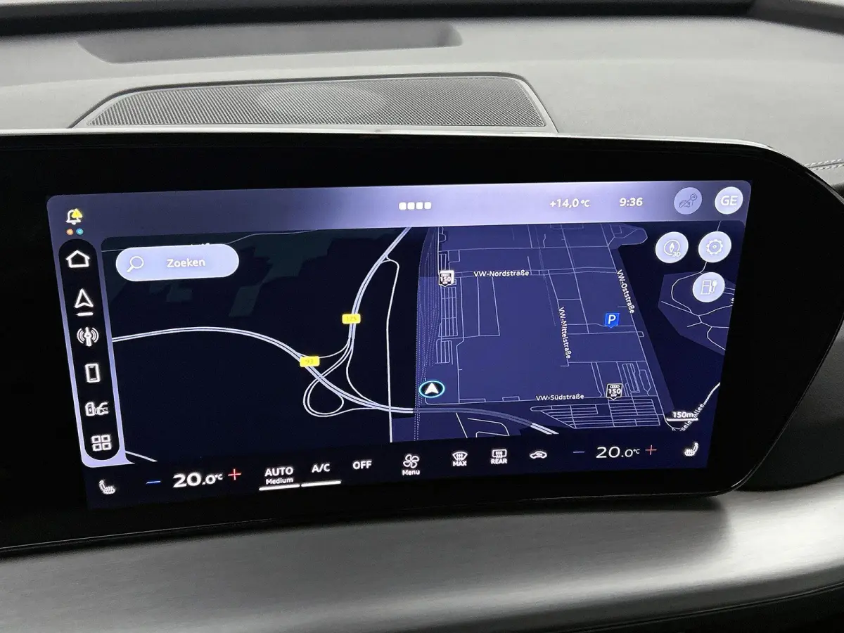 S edition performance 82 kWh 286 PK | Navigatie | Glazen Panoramadak | Adaptive Cruise Control | Privacy Glas | Optiek Pakket Zwart | Stoelverwarming | Trekhaak |