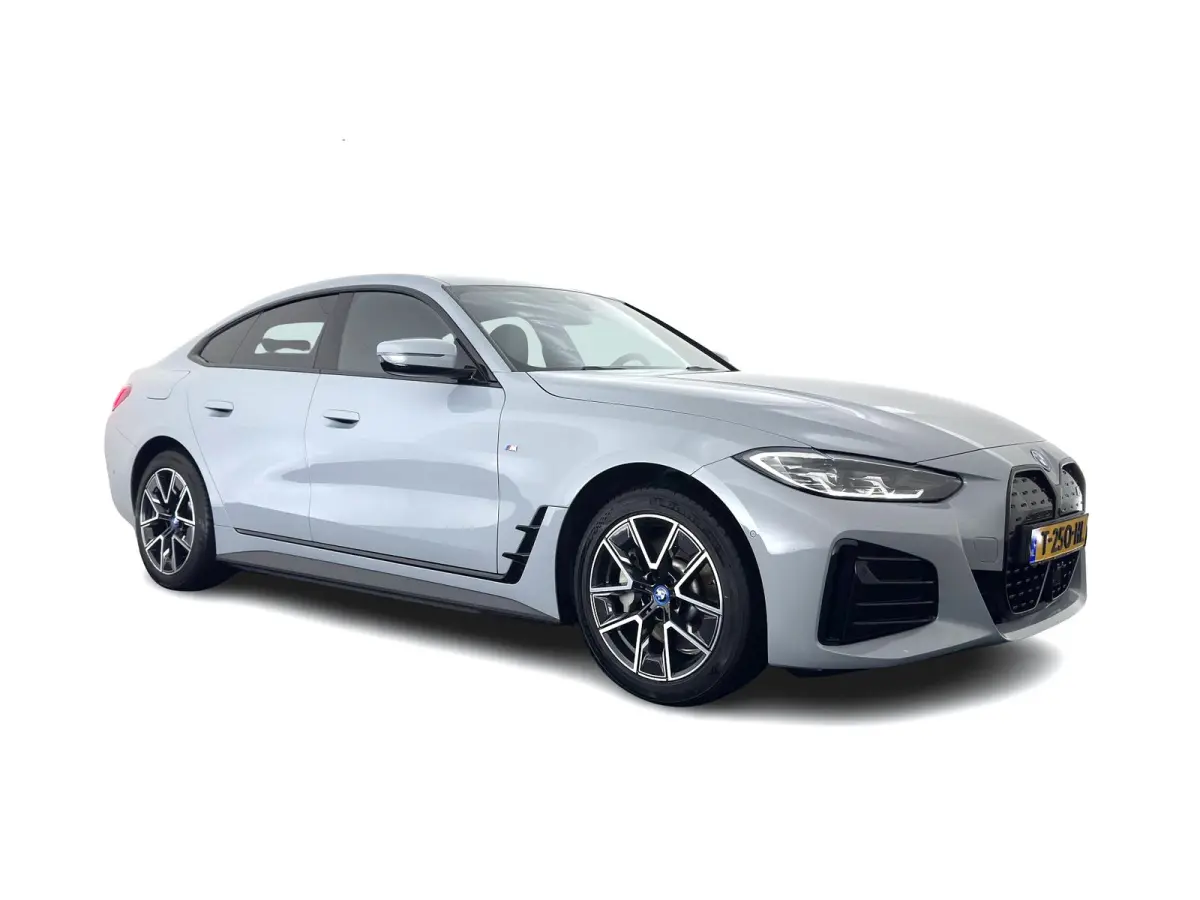 eDrive35 70 kWh M-Sportpack [3-Fase-11kW] {SoH-99%} (INCL.BTW) *LEATHER-MICROFIBRE | FULL-LED | ADAPTIVE-CRUISE |SPORTSEATS | CAMERA | DAB | DIGI-COCKPIT | NAVI-FULLMAP | AMBIENT-LIGHT | ECC