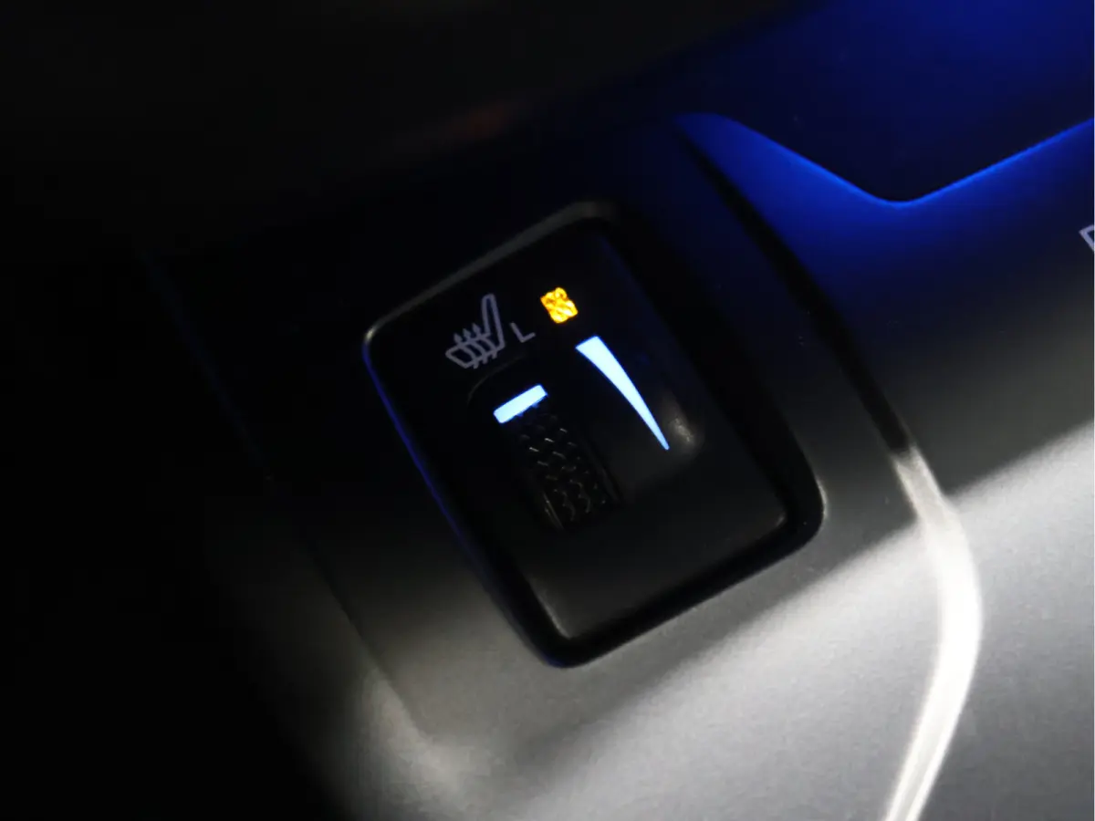 1.8 VVT-i SkyView Edition [STOELVERWARMING, CAMERA, CRUISE CONTROL, CLIMATE CONTROL, BLUETOOTH, START STOP SYSTEEM, MULTIFUNCTIONEEL STUURWIEL, LED, NAVIGATIE, NIEUWSTAAT]