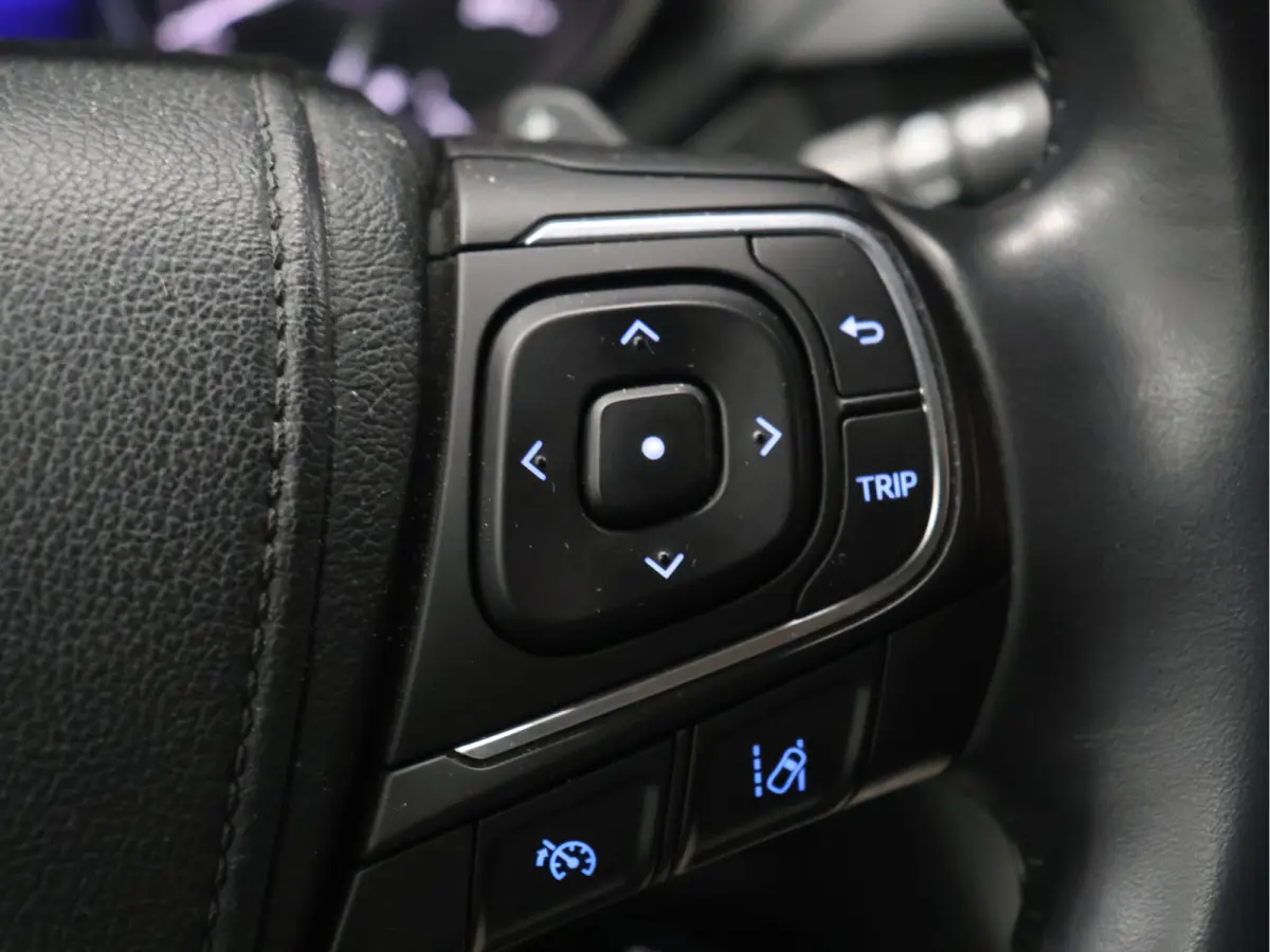 1.8 VVT-i SkyView Edition [STOELVERWARMING, CAMERA, CRUISE CONTROL, CLIMATE CONTROL, BLUETOOTH, START STOP SYSTEEM, MULTIFUNCTIONEEL STUURWIEL, LED, NAVIGATIE, NIEUWSTAAT]