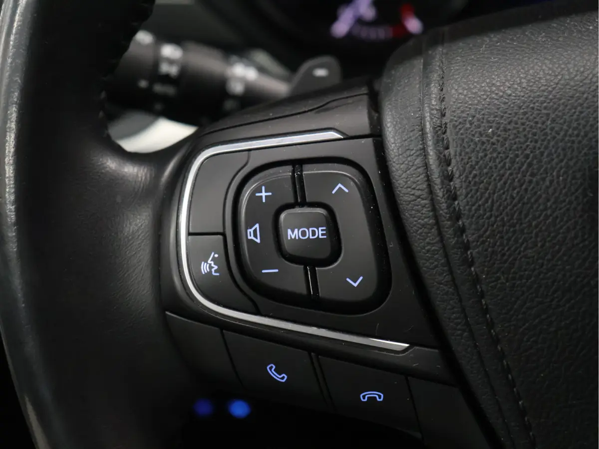 1.8 VVT-i SkyView Edition [STOELVERWARMING, CAMERA, CRUISE CONTROL, CLIMATE CONTROL, BLUETOOTH, START STOP SYSTEEM, MULTIFUNCTIONEEL STUURWIEL, LED, NAVIGATIE, NIEUWSTAAT]