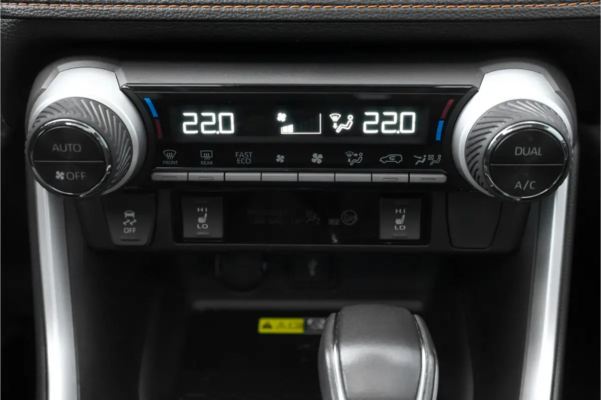 2.5 Hybrid AWD ADVENTURE Pano JBL