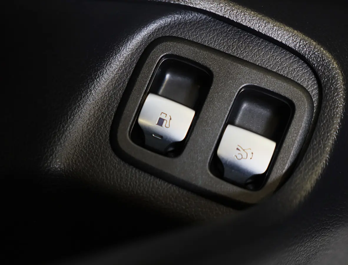 300 e AMG 53 Look / Head Up / Burmester / 360 Camera / Acc / Elek Stoelen / Memory / Open Pano / 19 Inch