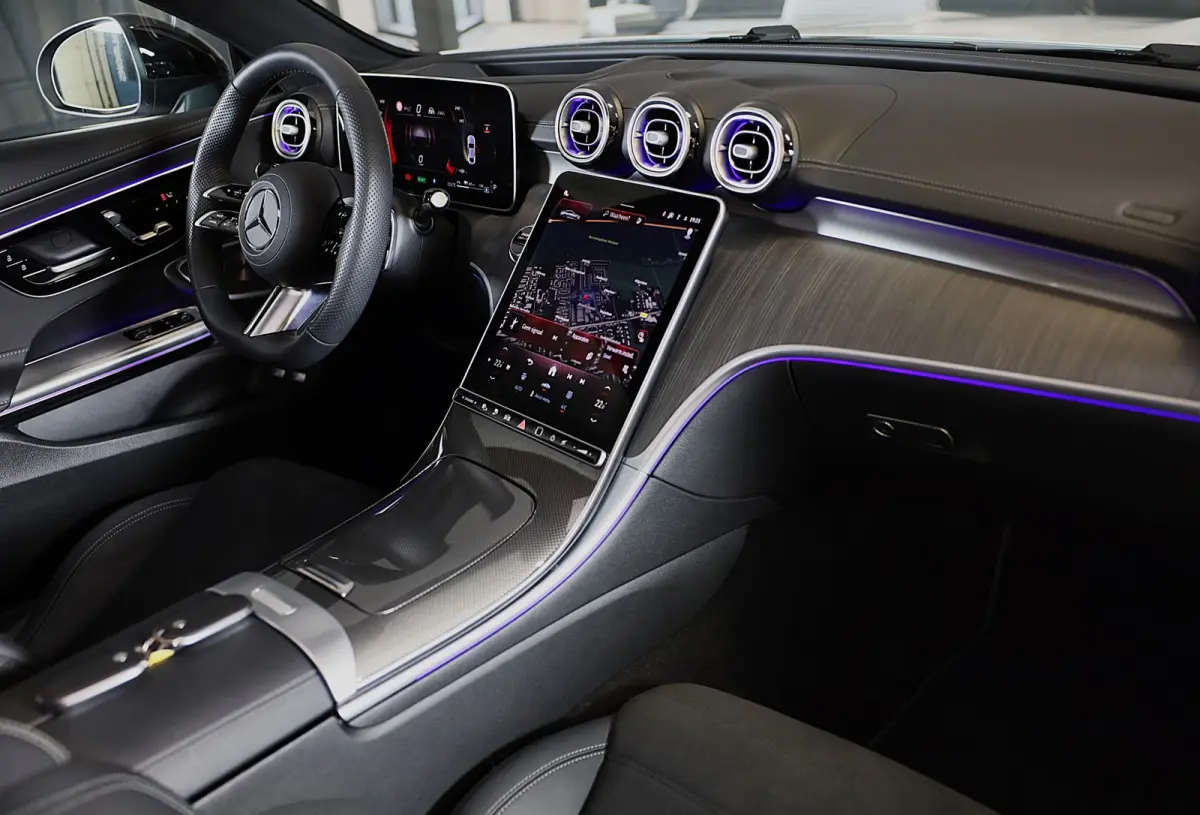 300 e AMG 53 Look / Head Up / Burmester / 360 Camera / Acc / Elek Stoelen / Memory / Open Pano / 19 Inch