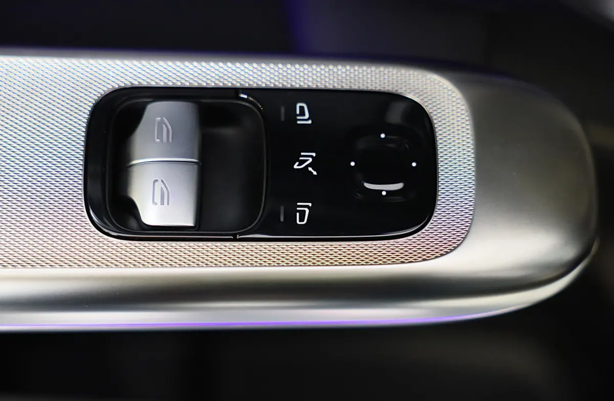 300 e AMG 53 Look / Head Up / Burmester / 360 Camera / Acc / Elek Stoelen / Memory / Open Pano / 19 Inch