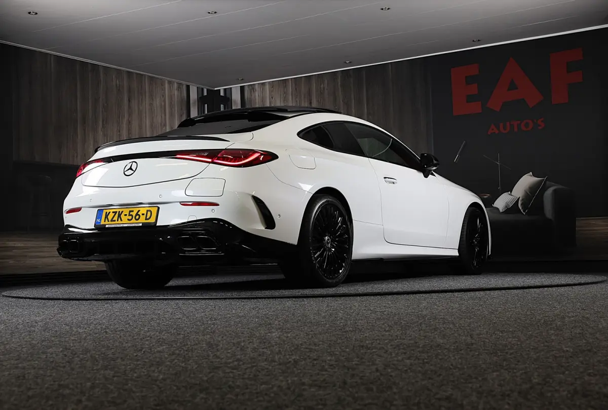300 e AMG 53 Look / Head Up / Burmester / 360 Camera / Acc / Elek Stoelen / Memory / Open Pano / 19 Inch