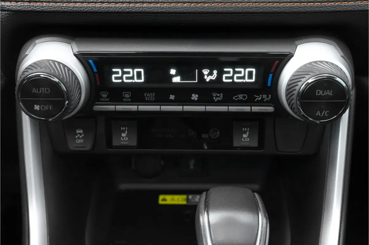 2.5 Hybrid AWD ADVENTURE Pano JBL