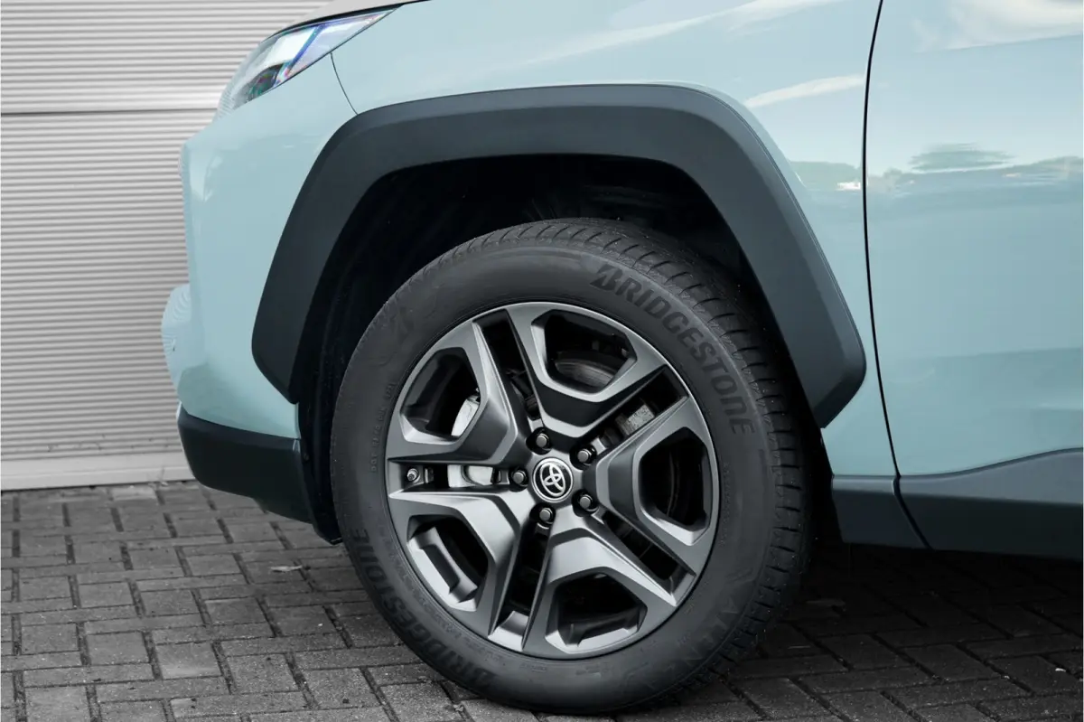 2.5 Hybrid AWD ADVENTURE Pano JBL
