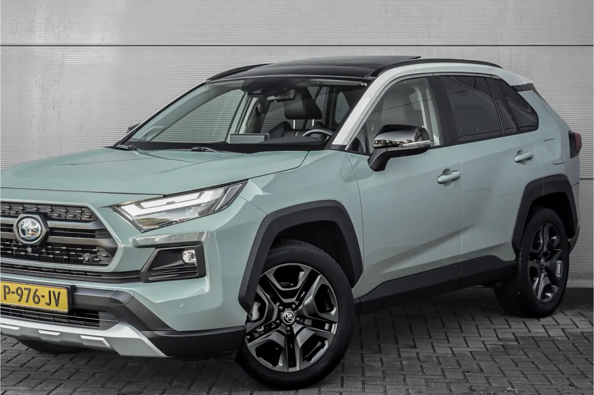 2.5 Hybrid AWD ADVENTURE Pano JBL