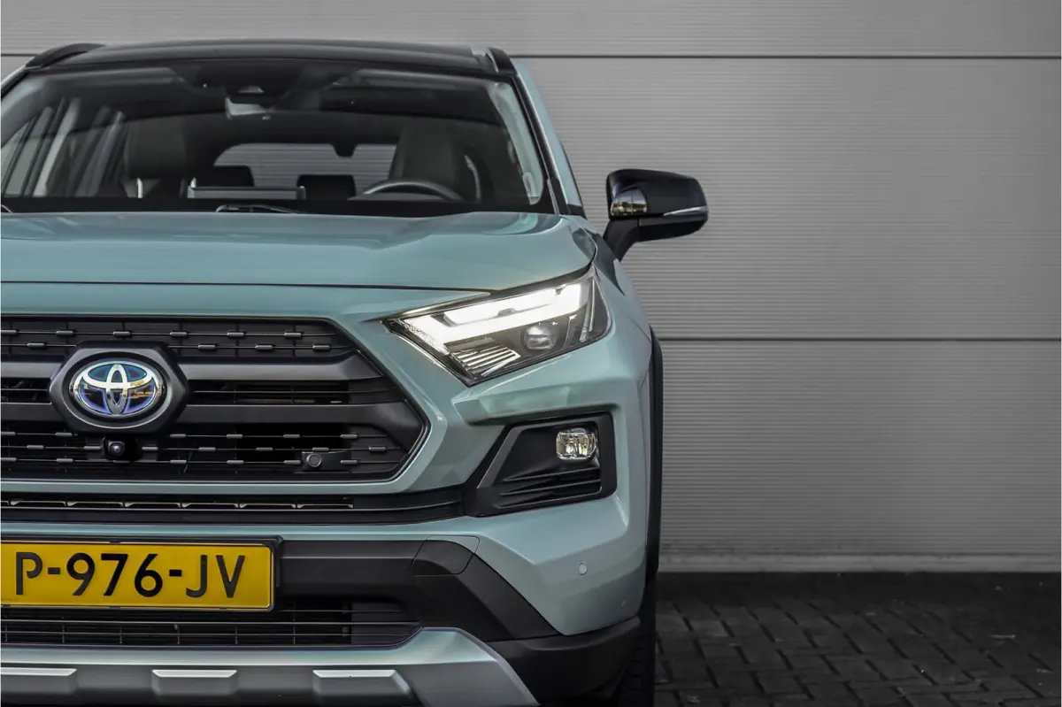 2.5 Hybrid AWD ADVENTURE Pano JBL