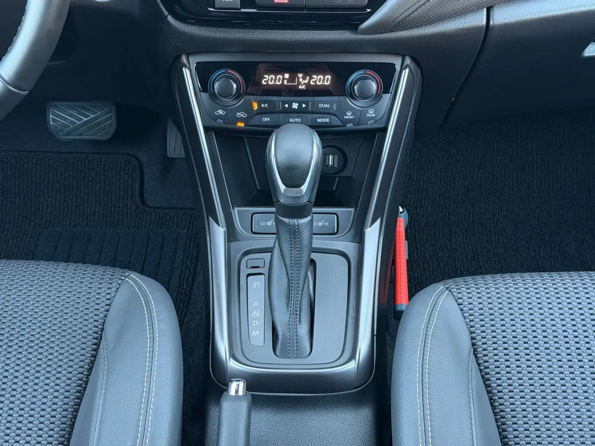1.5 Hybrid Style|AUTOMAAT|TREKHAAK|CAMERA|360|STOEL VERWRM.