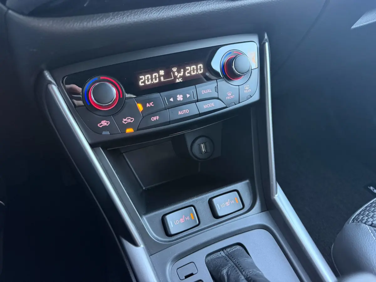 1.5 Hybrid Style|AUTOMAAT|TREKHAAK|CAMERA|360|STOEL VERWRM.