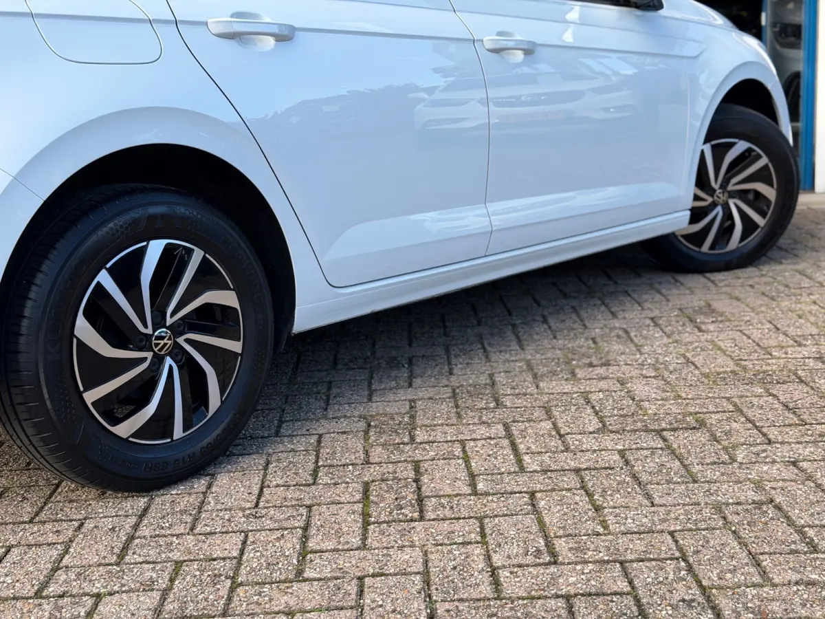 1.0 TSI Life Edition 2024 WIT NAVI NAP BTW!