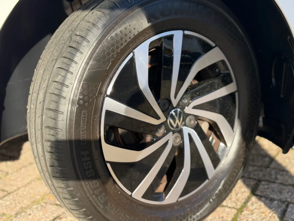 1.0 TSI Life Edition 2024 WIT NAVI NAP BTW!