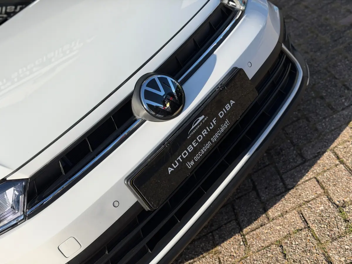 1.0 TSI Life Edition 2024 WIT NAVI NAP BTW!