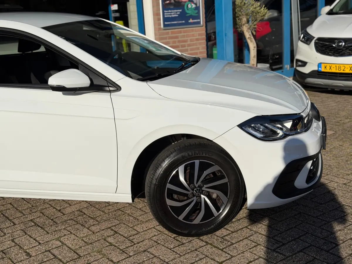 1.0 TSI Life Edition 2024 WIT NAVI NAP BTW!