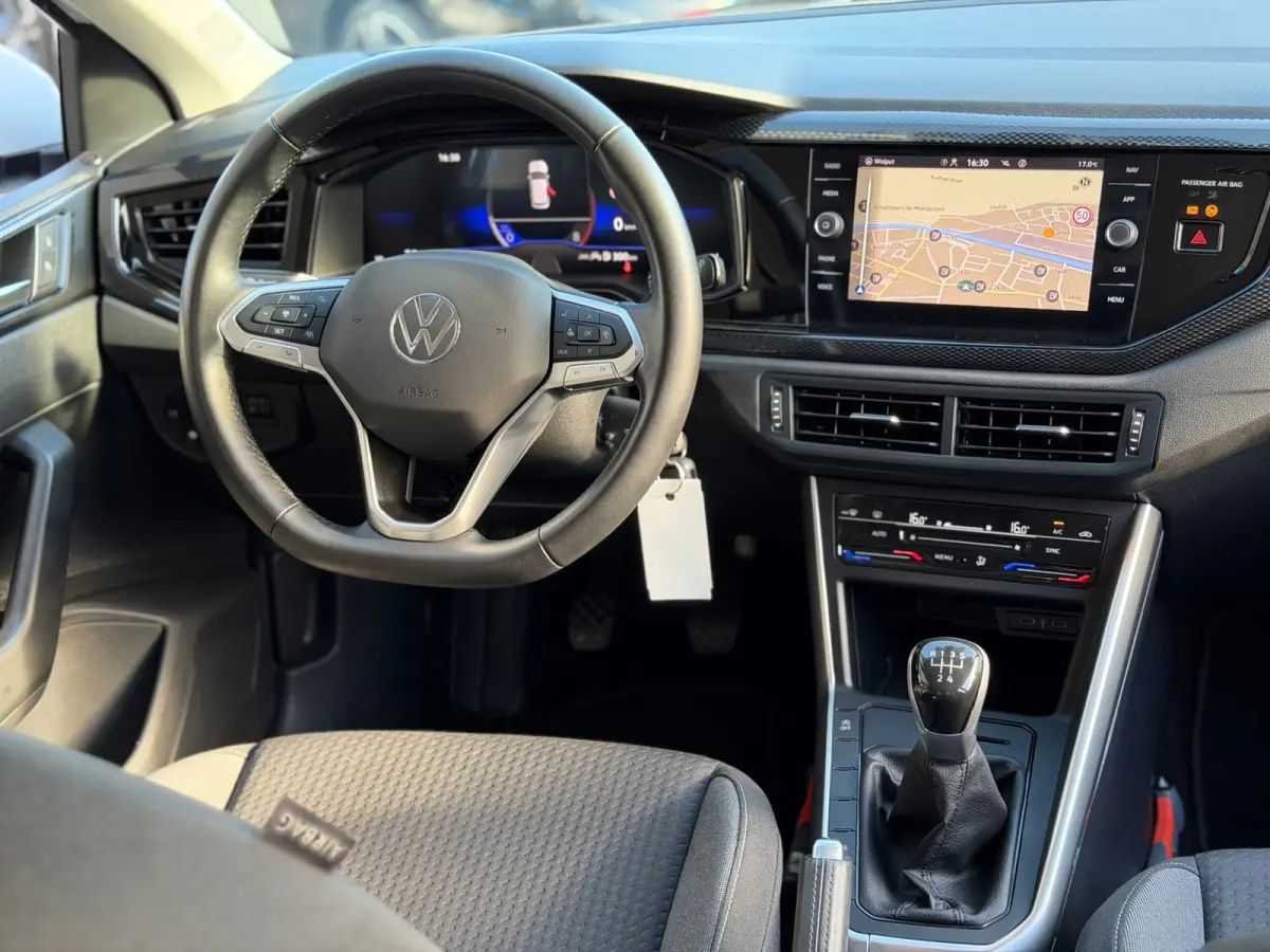1.0 TSI Life Edition 2024 WIT NAVI NAP BTW!