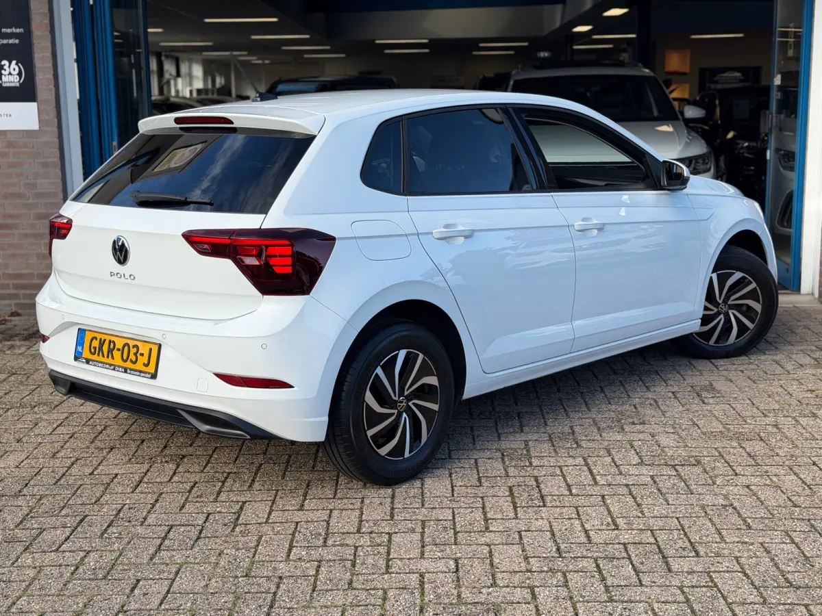 1.0 TSI Life Edition 2024 WIT NAVI NAP BTW!