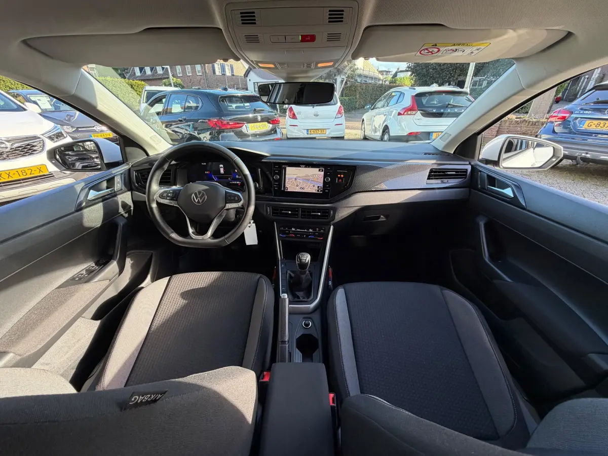 1.0 TSI Life Edition 2024 WIT NAVI NAP BTW!