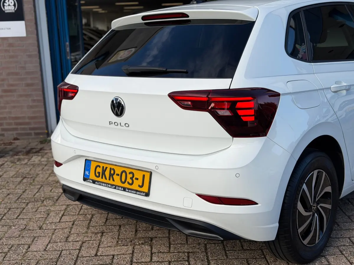 1.0 TSI Life Edition 2024 WIT NAVI NAP BTW!