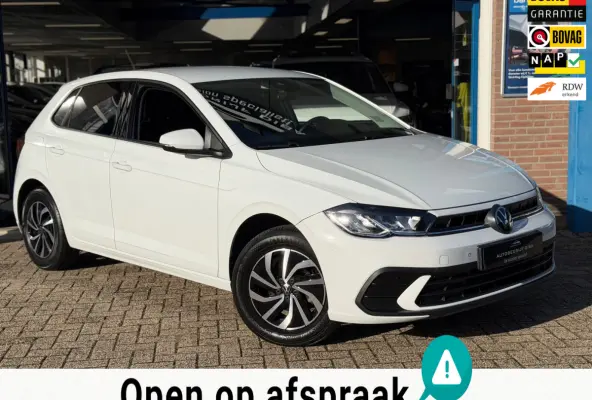 1.0 TSI Life Edition 2024 WIT NAVI NAP BTW!