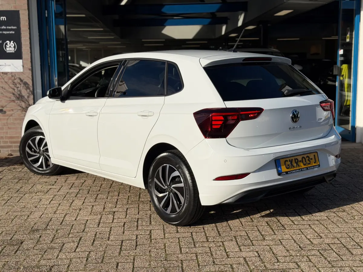 1.0 TSI Life Edition 2024 WIT NAVI NAP BTW!