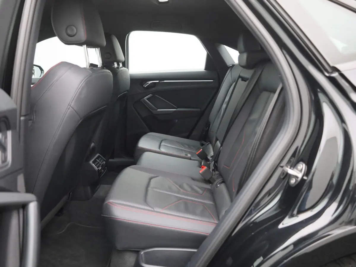 45 TFSI e S Edition 245 PK | S-line | Navigatie | Cruise Control | Sfeerverlichting | Automaat | Stoelverwarming | Audi Smartphone Interface | Lichtmetalen velgen |