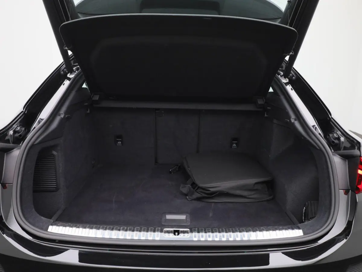 45 TFSI e S Edition 245 PK | S-line | Navigatie | Cruise Control | Sfeerverlichting | Automaat | Stoelverwarming | Audi Smartphone Interface | Lichtmetalen velgen |