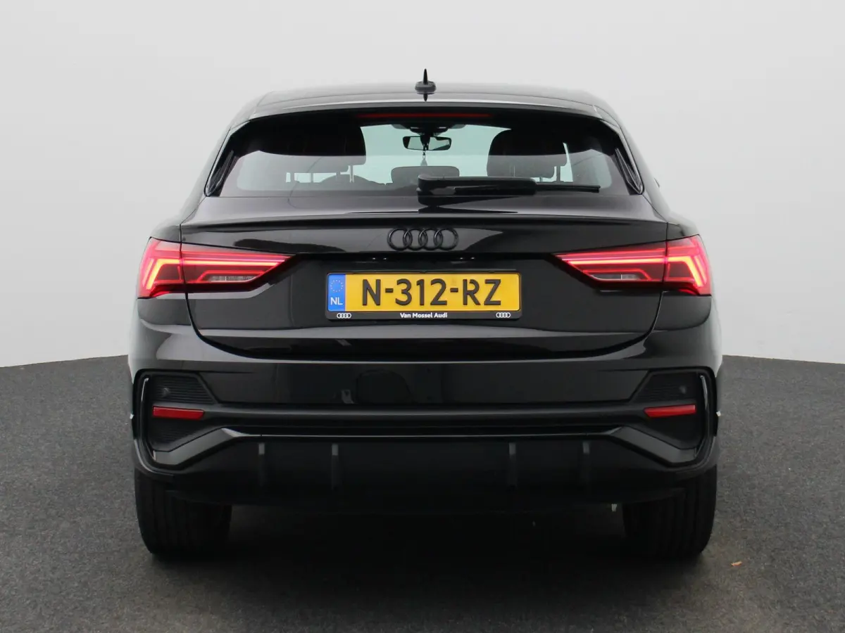 45 TFSI e S Edition 245 PK | S-line | Navigatie | Cruise Control | Sfeerverlichting | Automaat | Stoelverwarming | Audi Smartphone Interface | Lichtmetalen velgen |