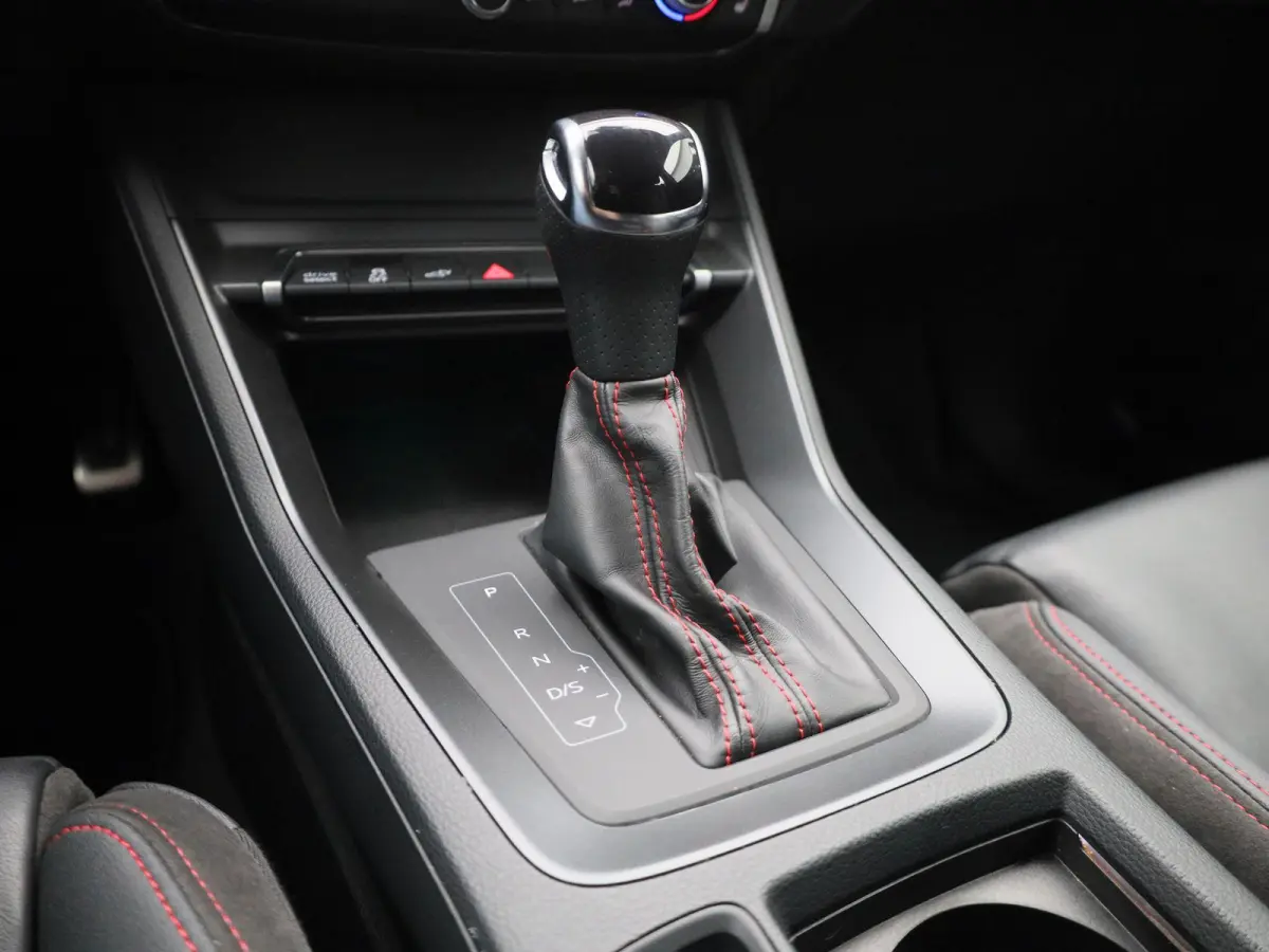 45 TFSI e S Edition 245 PK | S-line | Navigatie | Cruise Control | Sfeerverlichting | Automaat | Stoelverwarming | Audi Smartphone Interface | Lichtmetalen velgen |
