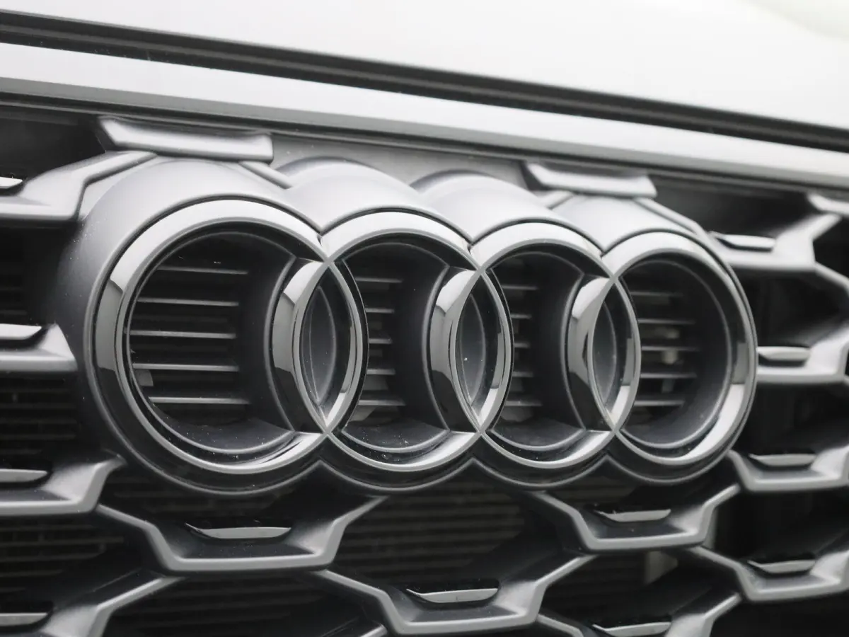 45 TFSI e S Edition 245 PK | S-line | Navigatie | Cruise Control | Sfeerverlichting | Automaat | Stoelverwarming | Audi Smartphone Interface | Lichtmetalen velgen |