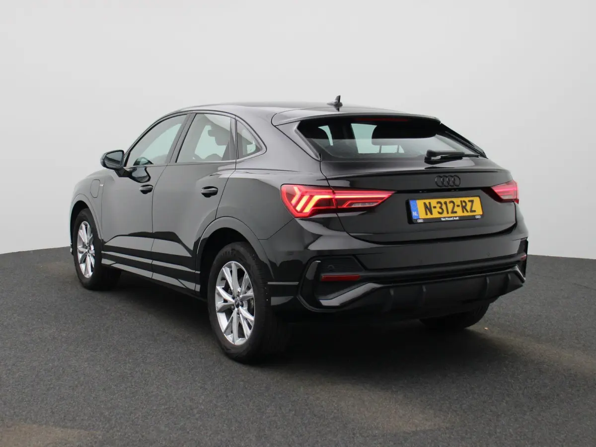 45 TFSI e S Edition 245 PK | S-line | Navigatie | Cruise Control | Sfeerverlichting | Automaat | Stoelverwarming | Audi Smartphone Interface | Lichtmetalen velgen |