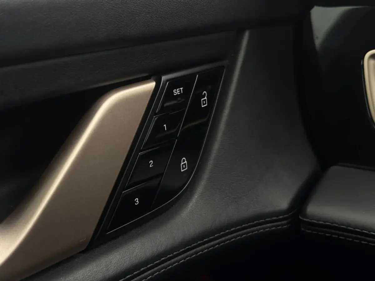 4S Performance Plus 84 kWh (Dealer ondH, Sport Chrono, Panorama, StoelVK, StoelV, Passagiers Display, 360 Cam,Etc))