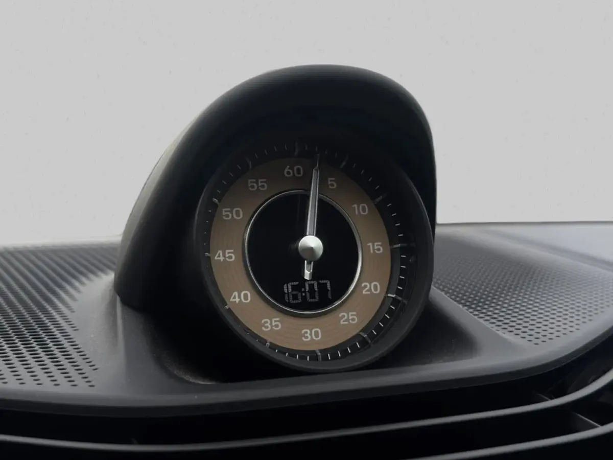 4S Performance Plus 84 kWh (Dealer ondH, Sport Chrono, Panorama, StoelVK, StoelV, Passagiers Display, 360 Cam,Etc))