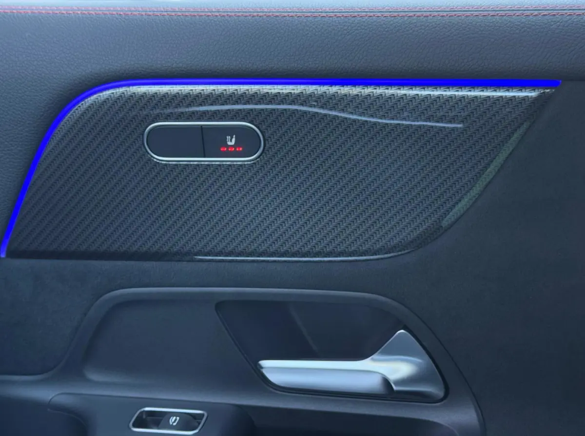 250 e AMG Line | Panorama | Camera | Parksens | Sfeerverlichting | Carplay | Keyless | BTW Auto