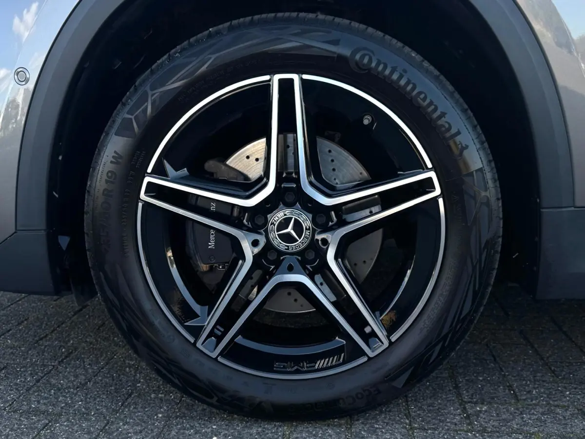 250 e AMG Line | Panorama | Camera | Parksens | Sfeerverlichting | Carplay | Keyless | BTW Auto