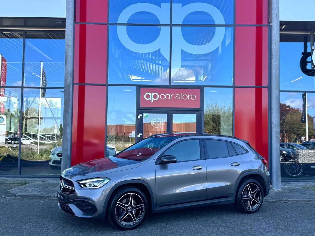 250 e AMG Line | Panorama | Camera | Parksens | Sfeerverlichting | Carplay | Keyless | BTW Auto