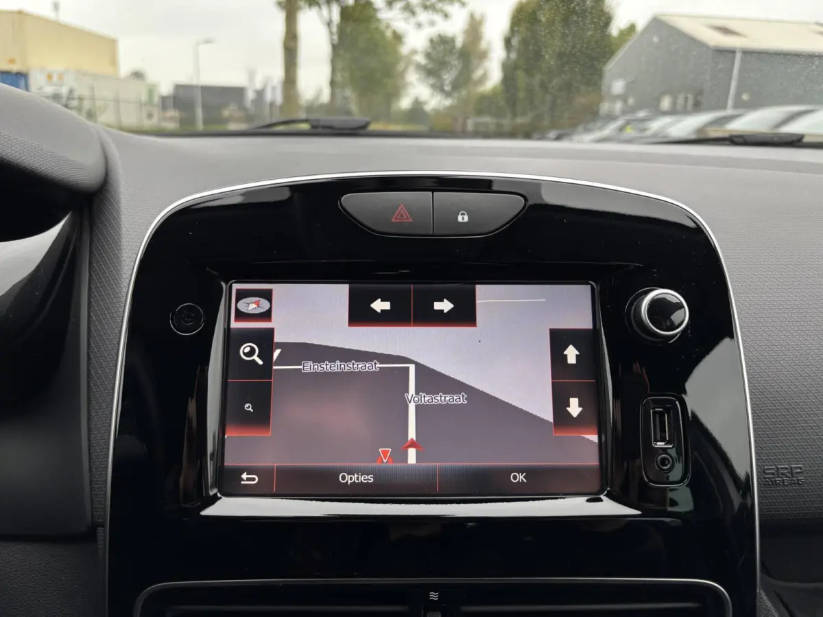 0.9 TCe Intens trekhaak pdc navigatie cruise