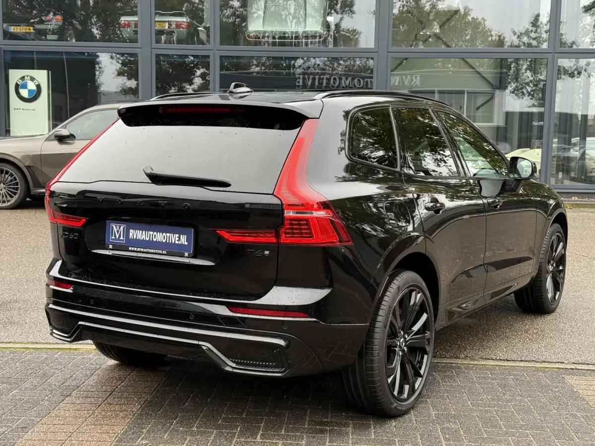 2.0 T6 Plug-in hybrid AWD Plus Black Edition SOH 100% | HARMAN KARDON| PANO| CAMERA | STOEL + STUURVERWARMING| PILOT ASSIST| MEMORY STOELEN| ACHTERBANK VERWARMD|