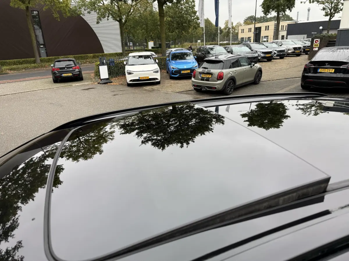 2.0 T6 Plug-in hybrid AWD Plus Black Edition SOH 100% | HARMAN KARDON| PANO| CAMERA | STOEL + STUURVERWARMING| PILOT ASSIST| MEMORY STOELEN| ACHTERBANK VERWARMD|