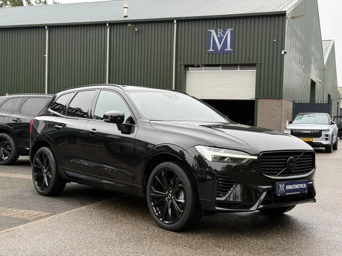 2.0 T6 Plug-in hybrid AWD Plus Black Edition SOH 100% | HARMAN KARDON| PANO| CAMERA | STOEL + STUURVERWARMING| PILOT ASSIST| MEMORY STOELEN| ACHTERBANK VERWARMD|