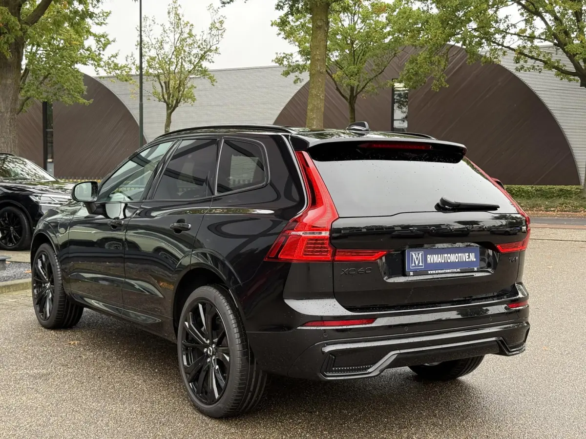 2.0 T6 Plug-in hybrid AWD Plus Black Edition SOH 100% | HARMAN KARDON| PANO| CAMERA | STOEL + STUURVERWARMING| PILOT ASSIST| MEMORY STOELEN| ACHTERBANK VERWARMD|