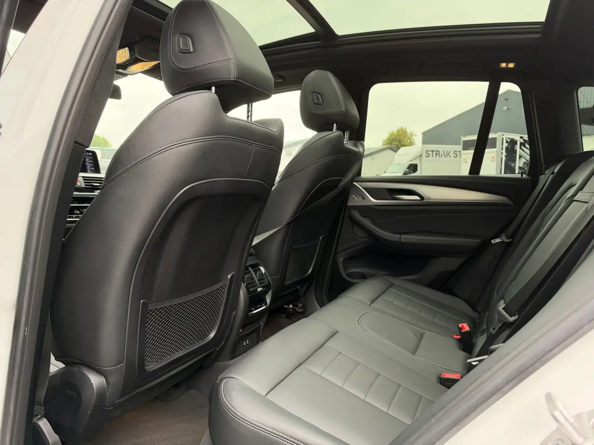 High Executive 80 kWh l SOH 94% l PANO l H/K l HUD l 360 l KEYLESS l ACC l DODE HOEK l EL-STOEL l ORG.NL l DEALER OH