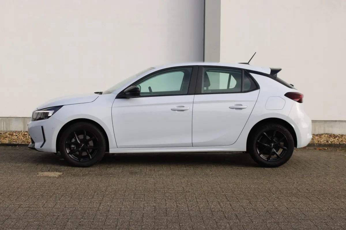 1.2 Turbo Hybrid Business Edition AUTOMAAT / Navigatie via Carplay / Camera / Parkeersensoren / Dodehoek Detectie / LED /