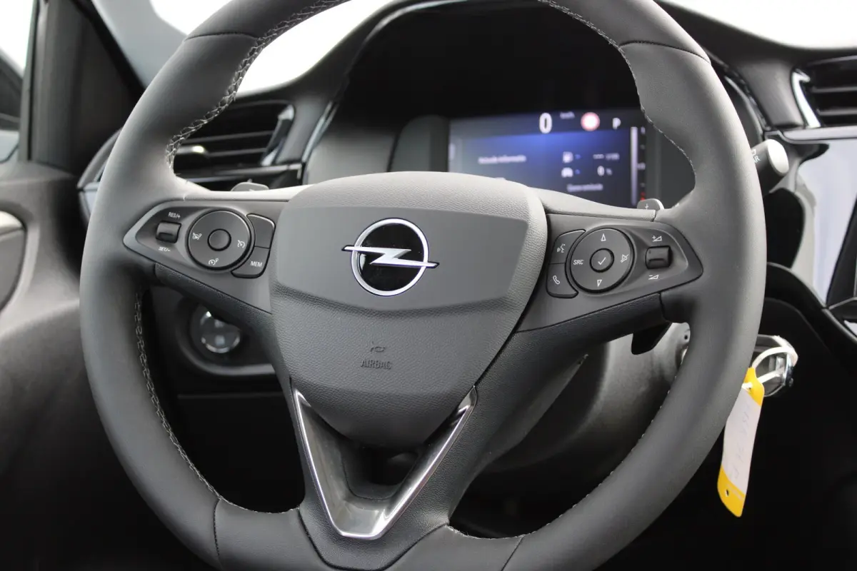 1.2 Turbo Hybrid Business Edition AUTOMAAT / Navigatie via Carplay / Camera / Parkeersensoren / Dodehoek Detectie / LED /