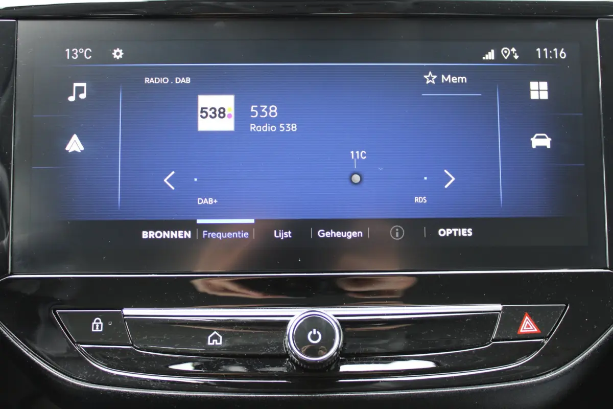 1.2 Turbo Hybrid Business Edition AUTOMAAT / Navigatie via Carplay / Camera / Parkeersensoren / Dodehoek Detectie / LED /