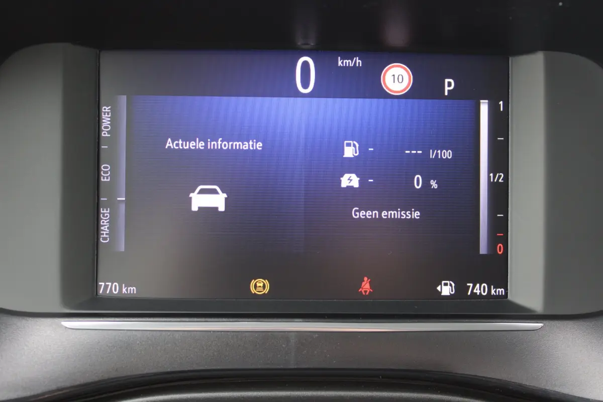 1.2 Turbo Hybrid Business Edition AUTOMAAT / Navigatie via Carplay / Camera / Parkeersensoren / Dodehoek Detectie / LED /