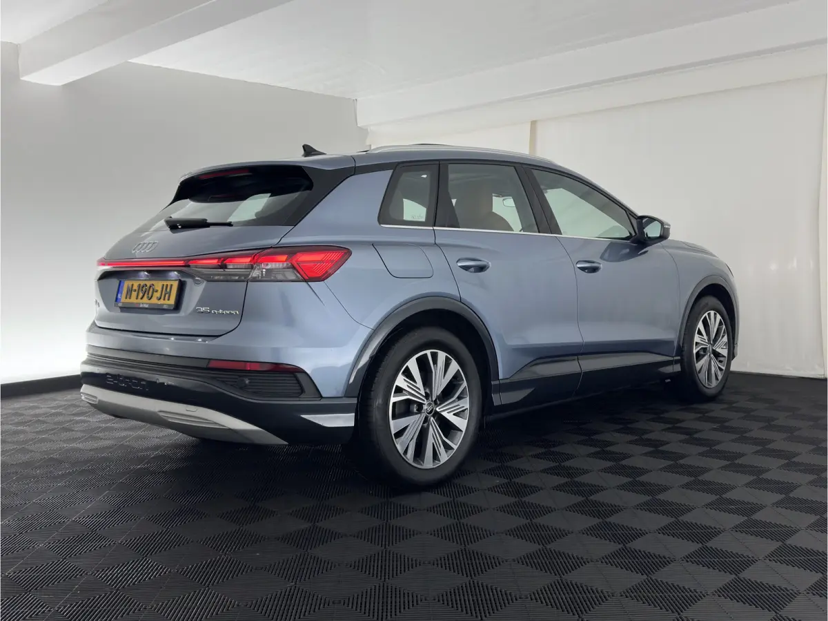 35 Launch edition Advanced Plus 55 kWh (INCL-BTW) Aut. *HEAT-PUMP | PANO | LEATHER | ADAPTIVE-CRUISE | MATRIX-LED | KEYLESS | SONOS-SOUND |  DIGI-COCKPIT | DAB | CARPLAY | HEATED-SPORTSEATS 
