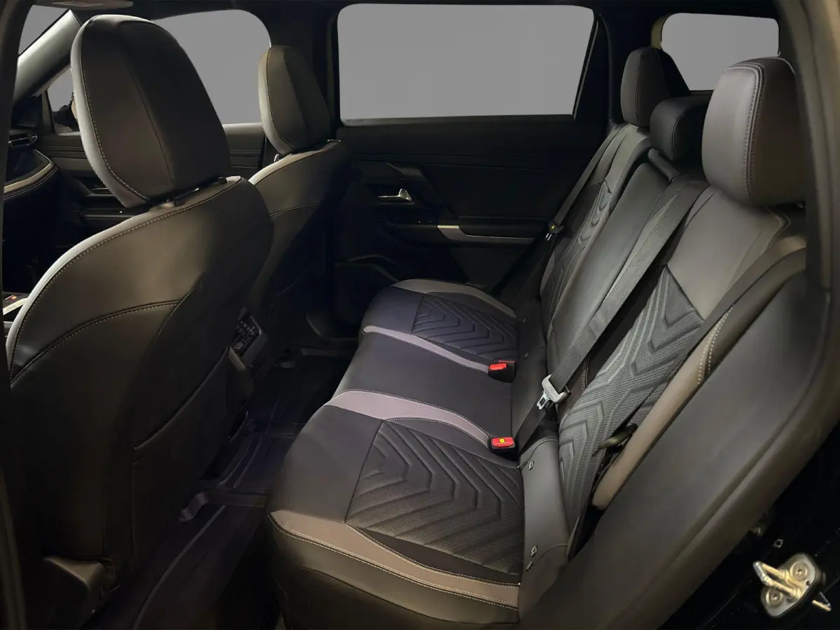 First Edition 74 kWh | VOORRAAD VOORDEEL TOT € 4.000,- + GRATIS SCHUIFDAK! T.W.V. € 1.100,- | Camera 360 | Parkeersensoren voor en achter | Premium pack | Convience pack | Warmtepomp | 2